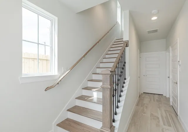 Photo 3 of Single family home for sale at 2806 Grand Fountains Dr #I, Houston, TX 77054 | MLS# 41155722 | Listing updated on 2025-10-28