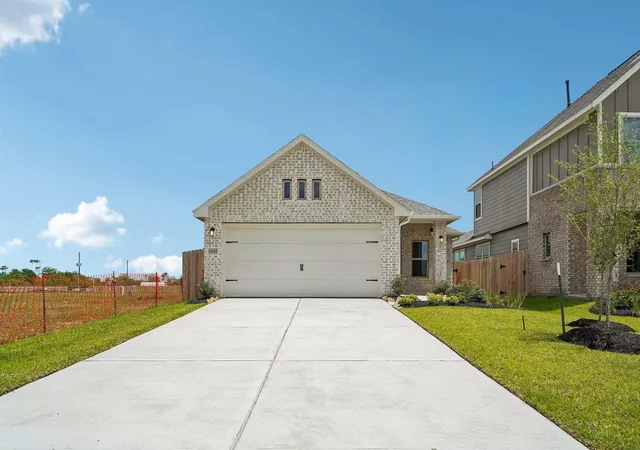 Photo 1 of Single family home for sale at 21115 Autumn Heights Dr, Bonney, TX 77583 | MLS# 9747441 | Listing updated on 2026-09-12