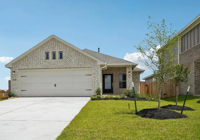 Photo 2 of Single family home for sale at 21115 Autumn Heights Dr, Bonney, TX 77583 | MLS# 9747441 | Listing updated on 2026-09-12