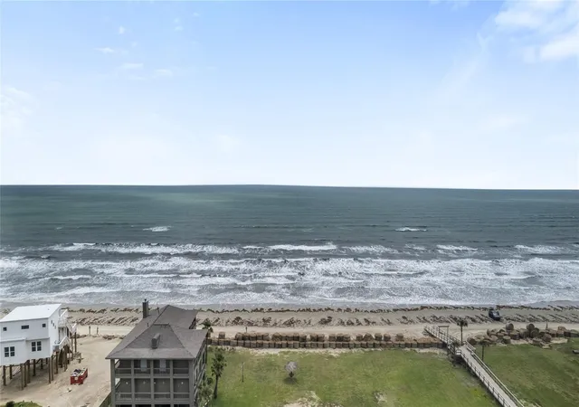 Homes for sale in Jamaica Beach, TX | 16710 Montego Wy, Jamaica Beach, TX 77554 | MLS# 76088680