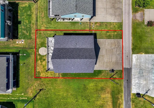 Homes for sale in Crystal Beach, TX | 2312 Antigua Cir, Crystal Beach, TX 77650 | MLS# 77080946