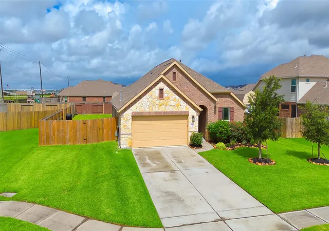 Homes for sale in Mont Belvieu, TX | 9107 Brett Ct, Mont Belvieu, TX 77523 | MLS# 7607571