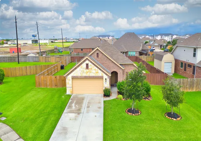Homes for sale in Mont Belvieu, TX | 9107 Brett Ct, Mont Belvieu, TX 77523 | MLS# 7607571