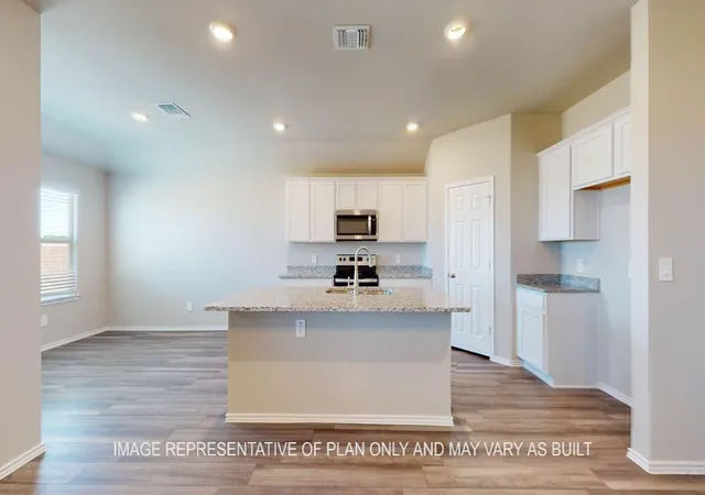 image of 3405 Mallard Lake Dr, Orange, TX 77632 | MLS# 67859534