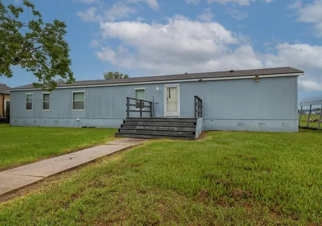 3rd image of 958 Wightman St, Matagorda, TX 77457 | MLS# 29550251