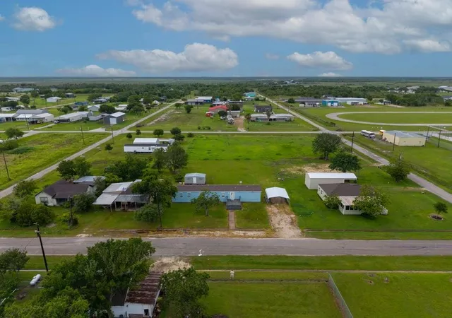 43rd image of 958 Wightman St, Matagorda, TX 77457 | MLS# 29550251