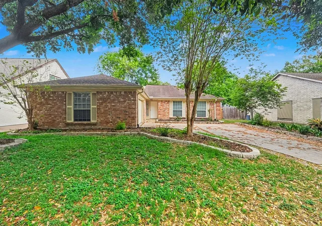 1st image of 22206 Fincastle Dr, Katy, TX 77450 | MLS# 73895242