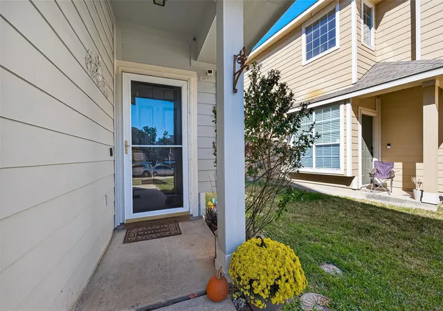 Photo 2 of Townhouse for sale at 16626 Beckland Ln, Houston, TX 77084 | MLS# 22911563 | Listing updated on 2026-07-30