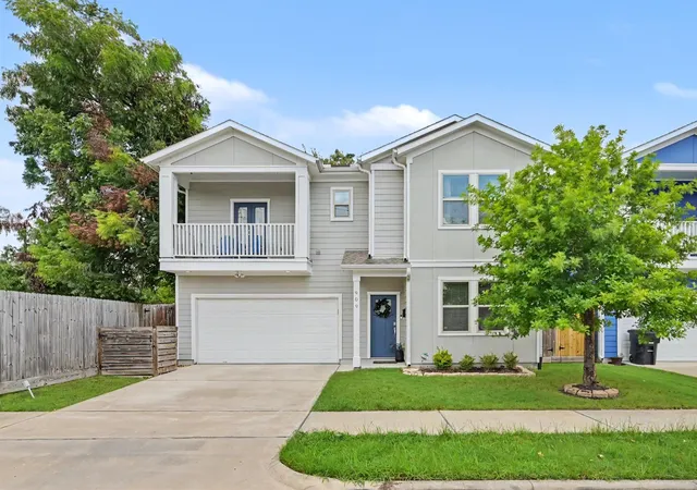1st image of 909 E 33rd St, Houston, TX 77022 | MLS# 22951023