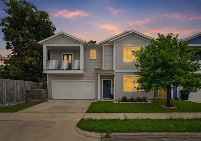 2nd image of 909 E 33rd St, Houston, TX 77022 | MLS# 22951023