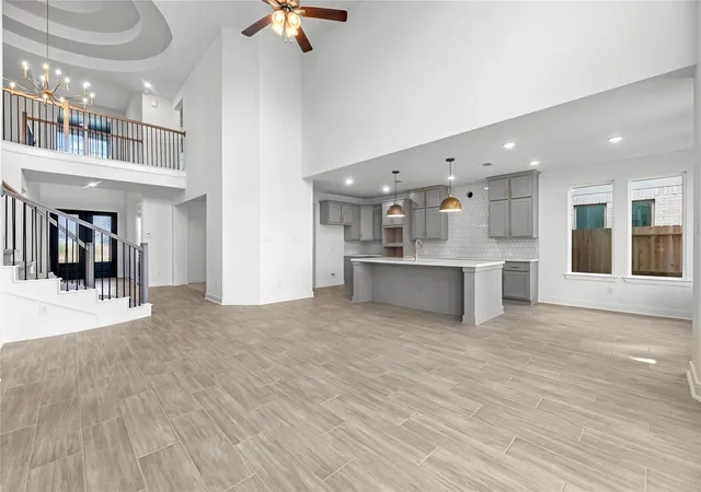 Photo 3 of Sale Pending at 1527 Watermont Dr, Missouri City, TX 77459 | MLS# 81170008 | Listing updated on 2026-09-22