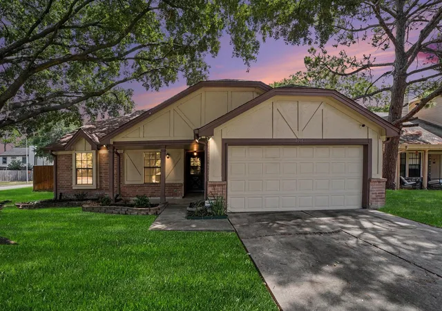 Photo 1 of Single family home for sale at 10038 Wayward Wind Ln, Houston, TX 77064 | MLS# 4156273 | Listing updated on 2026-09-12