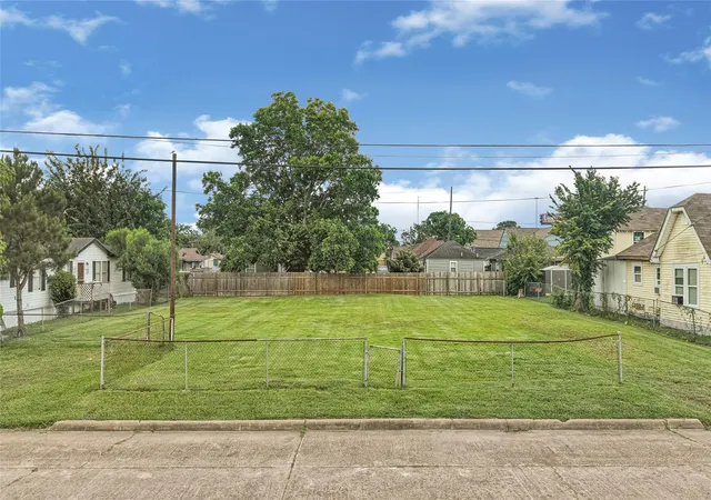 1st image of 108 N Randall St, Pasadena, TX 77506 | MLS# 13989623