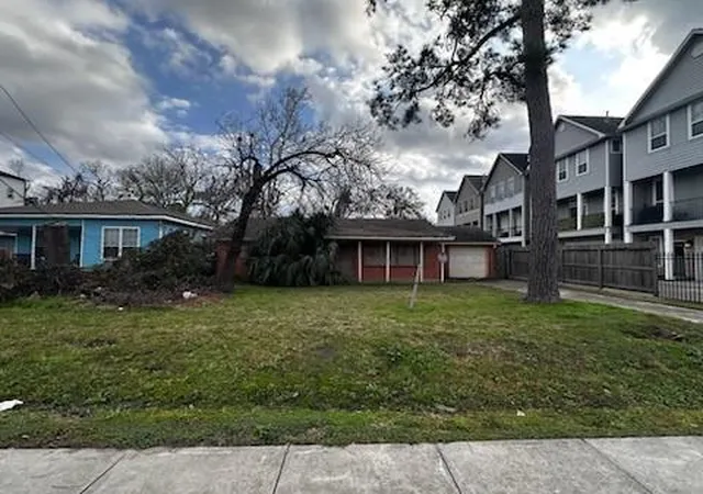 1st image of 1240 W 26th St, Houston, TX 77008 | MLS# 13943632