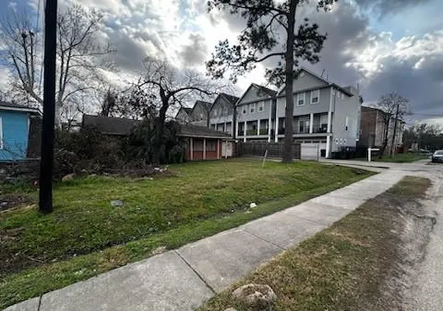 3rd image of 1240 W 26Th St, Houston, TX 77008 | MLS# 13943632