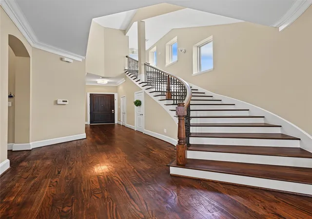 Photo 2 of Single family home for sale at 8222 Merlot Ln, Houston, TX 77055 | MLS# 43289151 | Listing updated on 2026-08-18