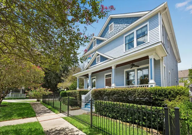 2nd image of 601 E 21st St, Houston, TX 77008 | MLS# 12942312