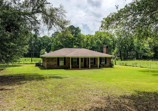 Homes for sale in Grapeland, TX | 341 Cr 1675, Grapeland, TX 75844 | MLS# 63668579