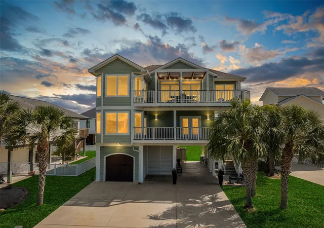 Photo 1 of Single family home for sale at 13951 Pirates Beach Blvd, Galveston, TX 77554 | MLS# 77230616 | Listing updated on 2026-04-15