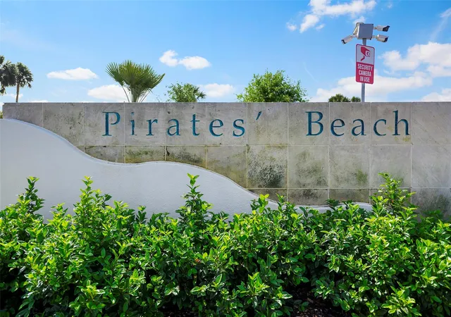 Photo 3 of Single family home for sale at 13951 Pirates Beach Blvd, Galveston, TX 77554 | MLS# 77230616 | Listing updated on 2026-04-15