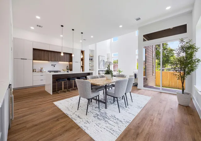 Photo 3 of Single family home for sale at 3505 Rogers St, Houston, TX 77022 | MLS# 41038235 | Listing updated on 2026-09-05