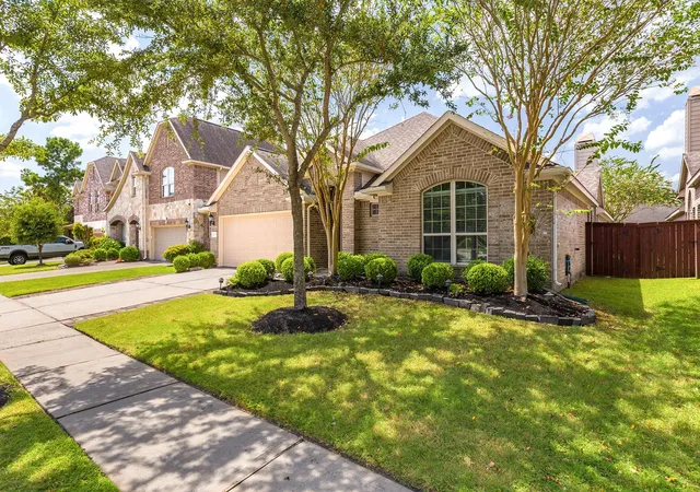 Photo 3 of Sale Pending at 22741 Whispering Timbers Way, Porter, TX 77365 | MLS# 80073137 | Listing updated on 2026-09-15