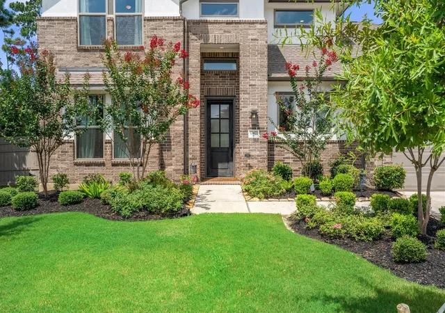 Photo 3 of Single family home for sale at 17403 Violet Vineyard St, Conroe, TX 77302 | MLS# 62157419 | Listing updated on 2026-09-16