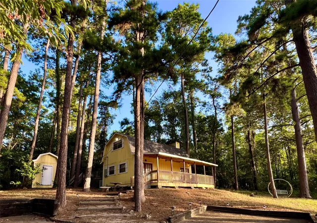 Photo 2 of Single family home for sale at 1 Hilltop Cir, Coldspring, TX 77331 | MLS# 90951034 | Listing updated on 2026-08-31