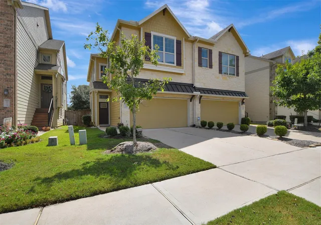 Photo 1 of Single family home for sale at 12210 La Strada St, Richmond, TX 77406 | MLS# 80725935 | Listing updated on 2026-09-17