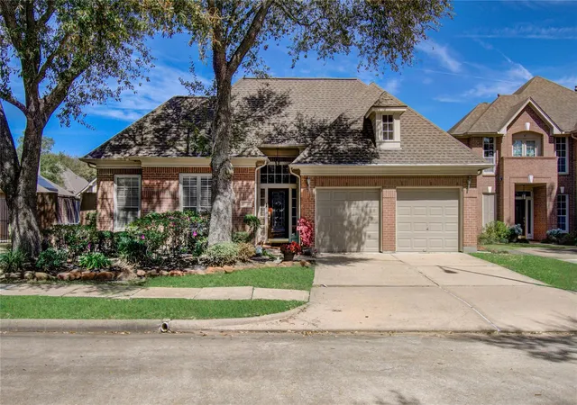 Photo 1 of Single family home for sale at 13730 Senca Park Dr, Houston, TX 77077 | MLS# 94764530 | Listing updated on 2026-08-31