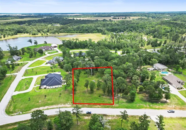 Photo 1 of Land for sale at 00 Dahlia Rd, Huntsville, TX 77320 | MLS# 15695751 | Listing updated on 2026-01-13