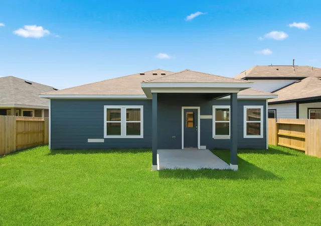 Photo 3 of Single family home for sale at 537 Wax Myrtle Way, Hockley, TX 77447 | MLS# 43290911 | Listing updated on 2026-10-18