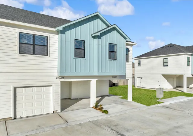 1st image of 4607 Indie Heights Ln #A-B, Houston, TX 77018 | MLS# 46150960