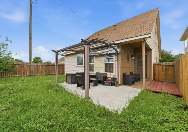14th image of 13102 Royal Bell Ct, Houston, TX 77047 | MLS# 12125290