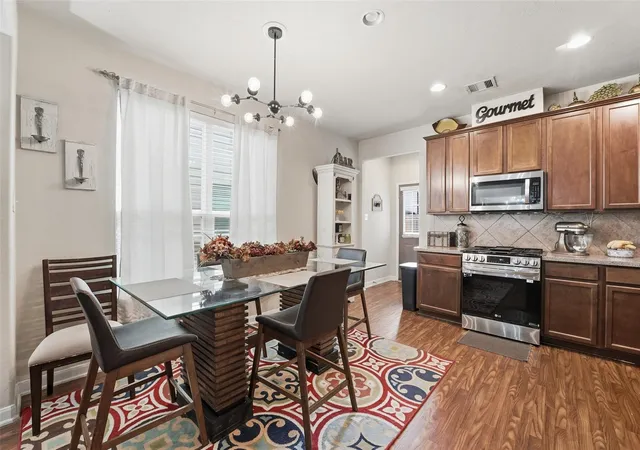 Photo 4 of Single family home for sale at 13102 Royal Bell Ct, Houston, TX 77047 | MLS# 12125290 | Listing updated on 2026-04-23