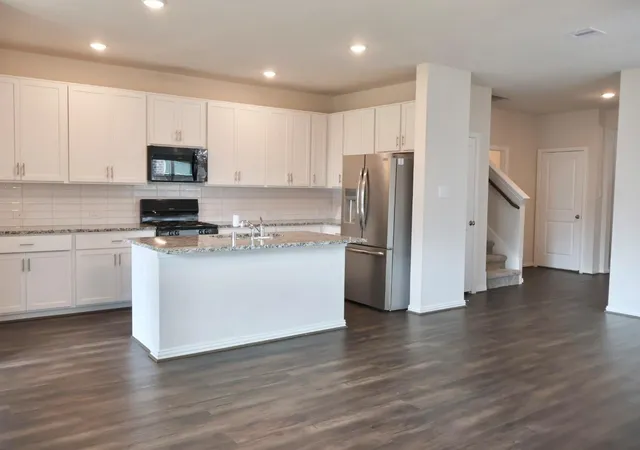2nd image of 32311 Elmwood Manor, Waller, TX 77484 | MLS# 56821415
