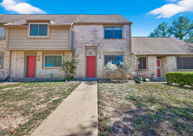 Photo 2 of Townhouse for sale at 6424 Kentwick Dr #24/3, Houston, TX 77084 | MLS# 69973285 | Listing updated on 2026-07-23