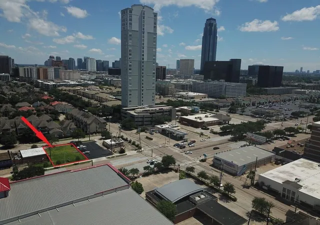 Photo 3 of Land for sale at 5309 Mcculloch Cir, Houston, TX 77056 | MLS# 39109669 | Listing updated on 2026-03-18