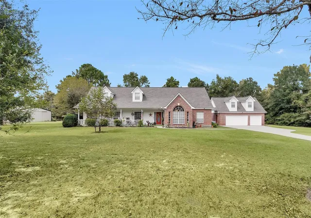 Photo 2 of Sale Pending at 7646 Millies Run Rd, Montgomery, TX 77316 | MLS# 2140056 | Listing updated on 2026-08-20