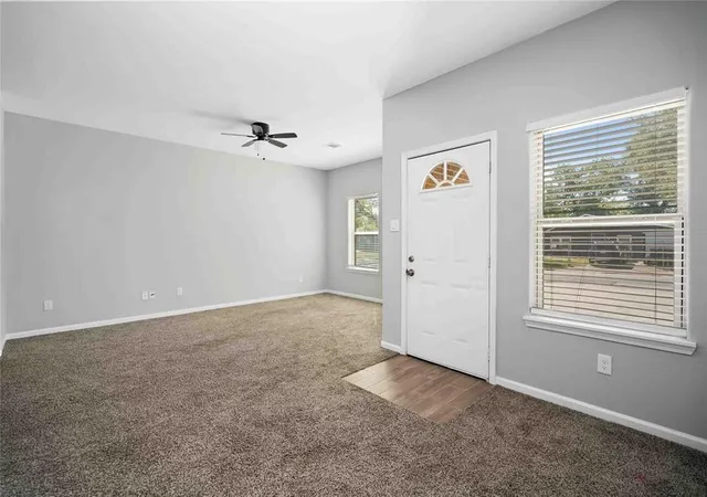 4th image of 5105 Southwind St, Houston, TX 77033