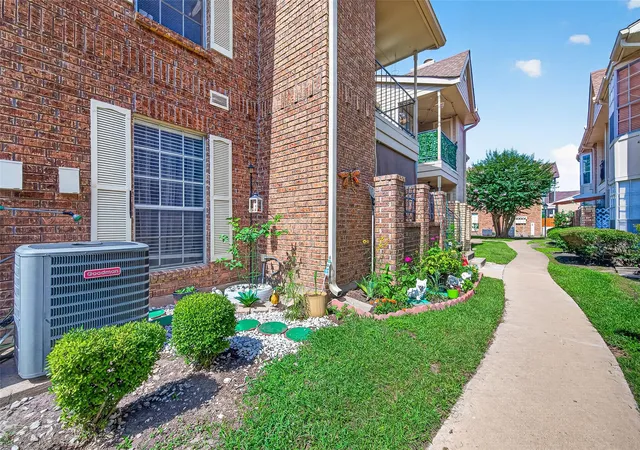 5th image of 3600 Jeanetta St #2704, Houston, TX 77063 | MLS# 73567046