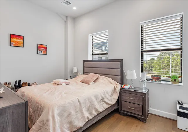 5th image of 5902 Winsome Ln, Houston, TX 77057 | MLS# 55233333
