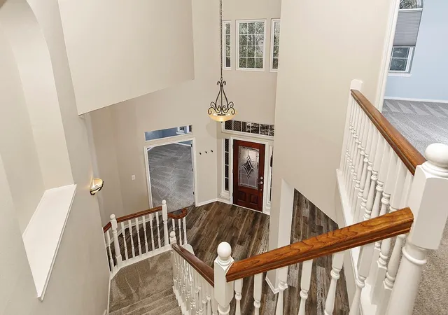 Photo 3 of Single family home for sale at 6 Thornbush Pl, Spring, TX 77381 | MLS# 76791391 | Listing updated on 2026-08-27