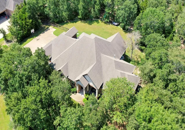 1st image of 18580 Kiowa Cvs, College Station, TX 77845 | MLS# 14469118