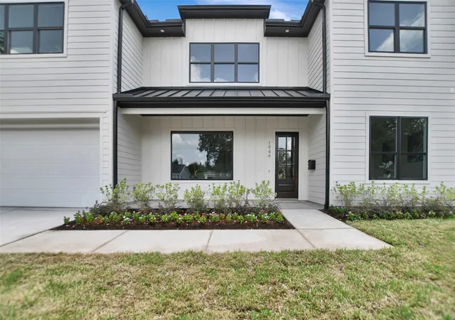 Photo 3 of Single family home for sale at 1946 Pech Rd, Houston, TX 77055 | MLS# 46639613 | Listing updated on 2026-09-01