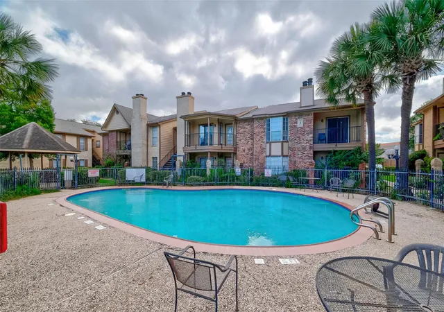 Homes for sale in Houston, TX | 2121 Hepburn Street, Houston, TX 77054 | Houzeo