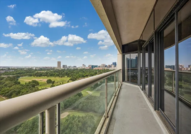 Homes for sale in Houston, TX | 1701 Hermann Dr #17D, Houston, TX 77004 | MLS# 29156429