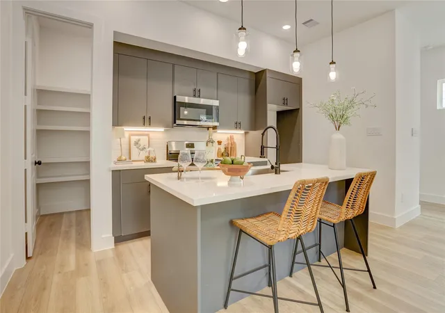 Photo 3 of Single family home for sale at 9614 Burden St, Houston, TX 77093 | MLS# 9401185 | Listing updated on 2026-09-15