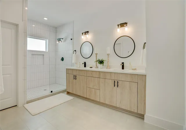 Photo 4 of Single family home for sale at 9614 Burden St, Houston, TX 77093 | MLS# 9401185 | Listing updated on 2026-09-15