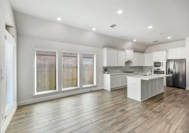3rd image of 10835 High Red Mesa, Missouri City, TX 77459 | MLS# 26564351